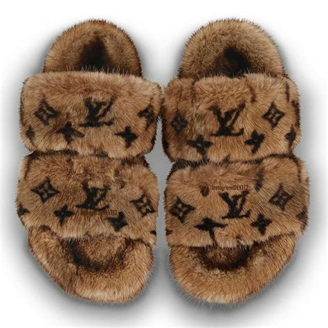 Louis Vuitton slippers mink fur